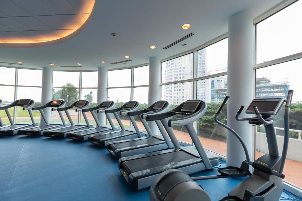 Enjoy Punta Del Este Exterior photo A row of treadmills